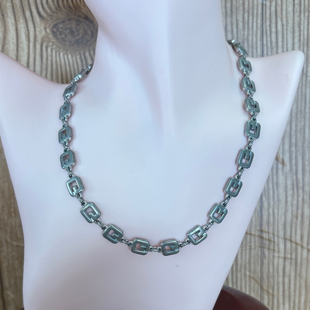 Givenchy G logo chain link necklace Pewter Tone 16" - Picture 2 of 11